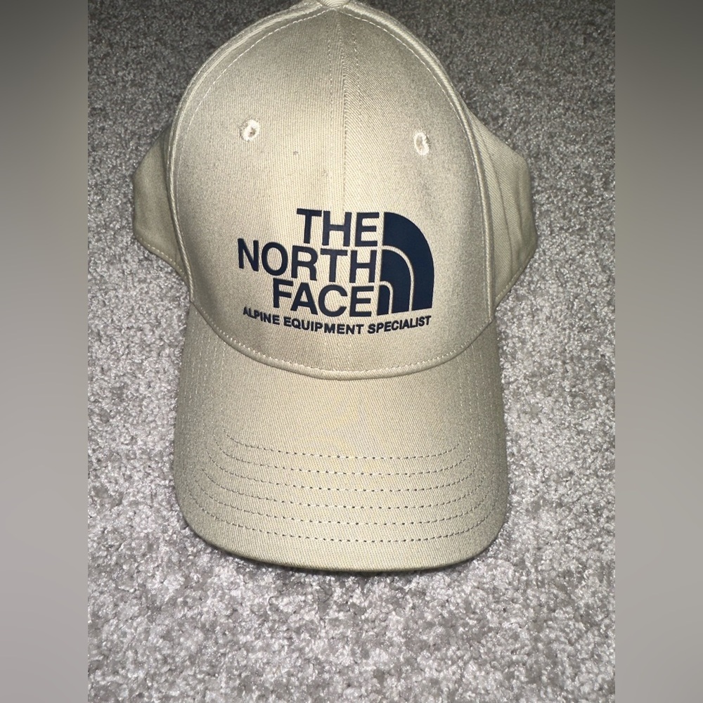 The North Face Unisex Classic Sport Baseball Cap Khaki Snapback Stretch OS NWT